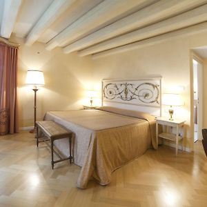Camera deluxe con letto king size